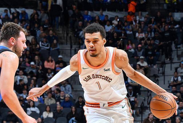 九游-TheShy官方宣布刷新纪录新规，独行侠引发争议！