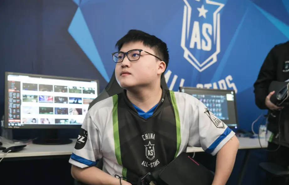 九游体育-关于Uzi新星精彩发挥表现惊艳，DWG未来可期！的信息